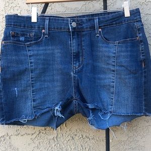 Levi’s Signature Modern Shorts Frayed Hem Denim